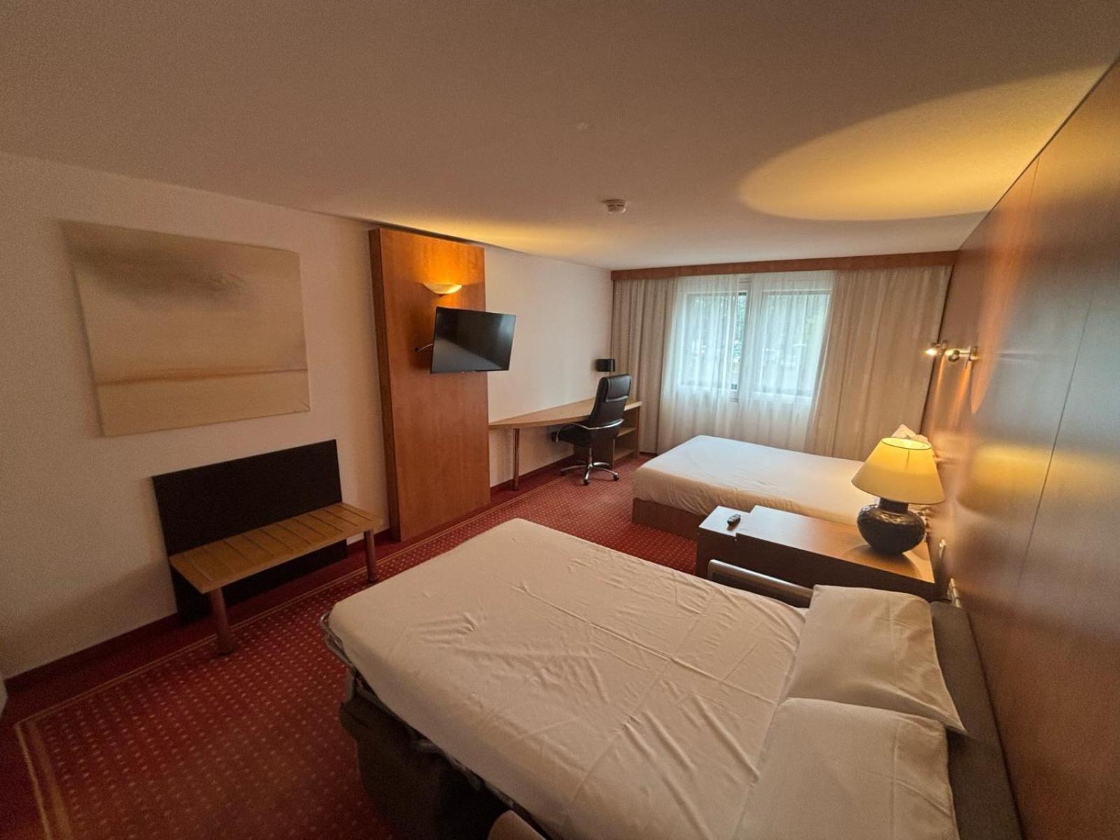 Cerise Bordeaux Merignac Aeroport מראה חיצוני תמונה
